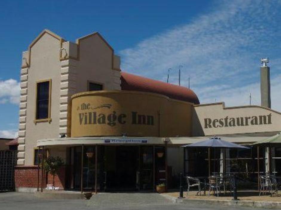 The Village Inn Hotel Te Anau Ngoại thất bức ảnh